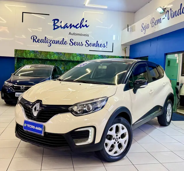 Carro Renault Captur 2018 Life 1.6 16v SCe CVT (Flex)