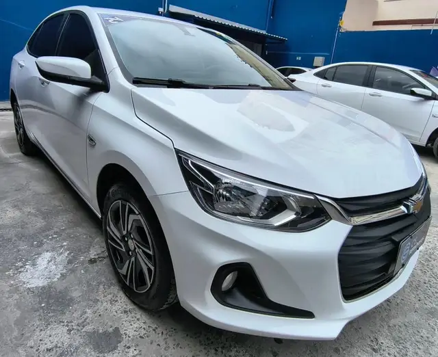 Carro Chevrolet Onix Plus 2024 LT 1.0 Turbo