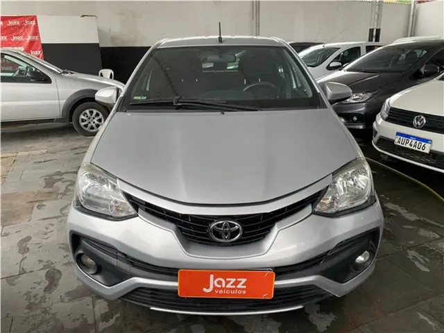 Carro Toyota Etios 2018 X 1.3 (Flex)
