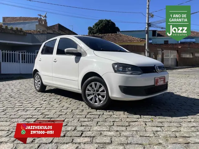 Carro Volkswagen Fox 2014 1.0 TEC BlueMotion (Flex) 4p