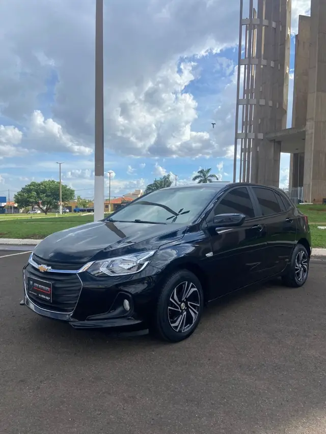 Carro Chevrolet Onix 2024 LT 1.0 Turbo
