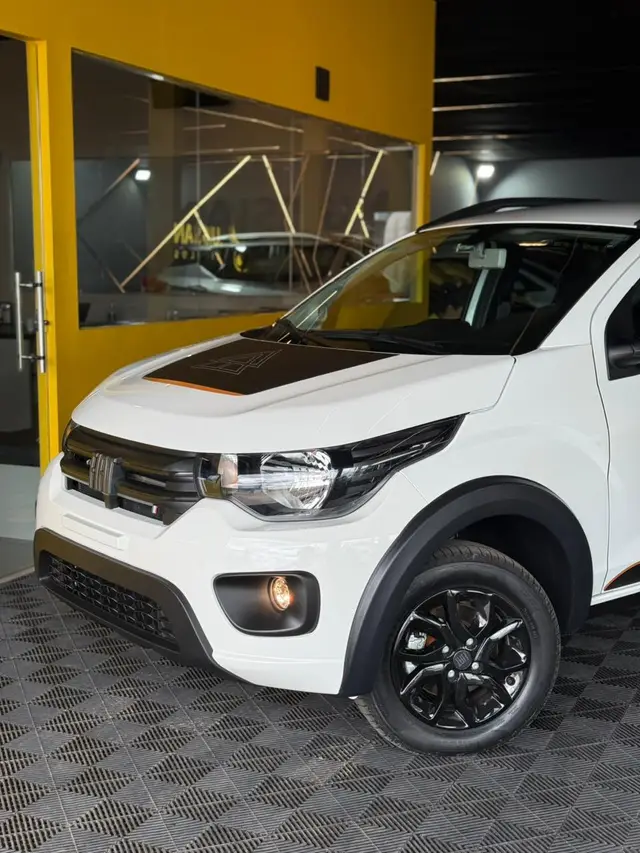 Carro Fiat Mobi 2026 Trekking 1.0