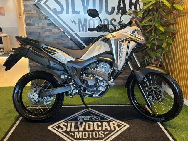 Moto Honda XRE Sahara 300 2025 Adventure