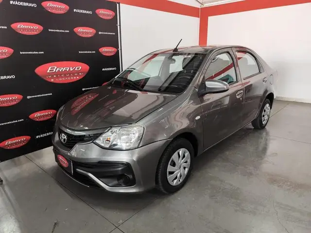 Carro Toyota Etios 2018 XS 1.5 (Aut) (Flex)