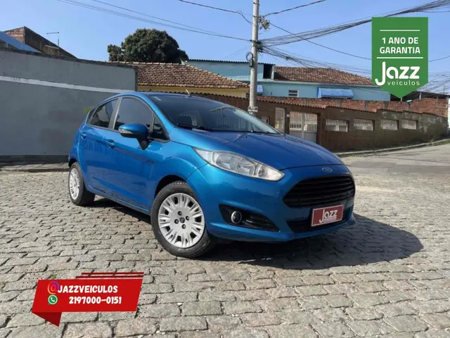 Carro Ford Fiesta Hatch 2015 Titanium Powershift 1.6 (Flex)