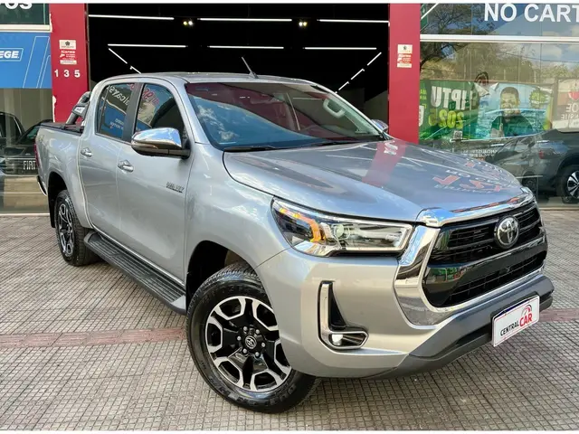 Carro Toyota Hilux Cabine Dupla 2024 SRX 4x4 2.8 Diesel