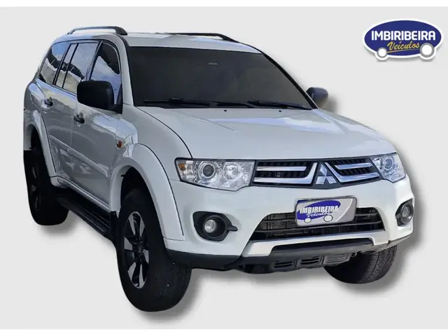 Carro Mitsubishi Pajero Dakar 2015 3.2 4WD (Aut)