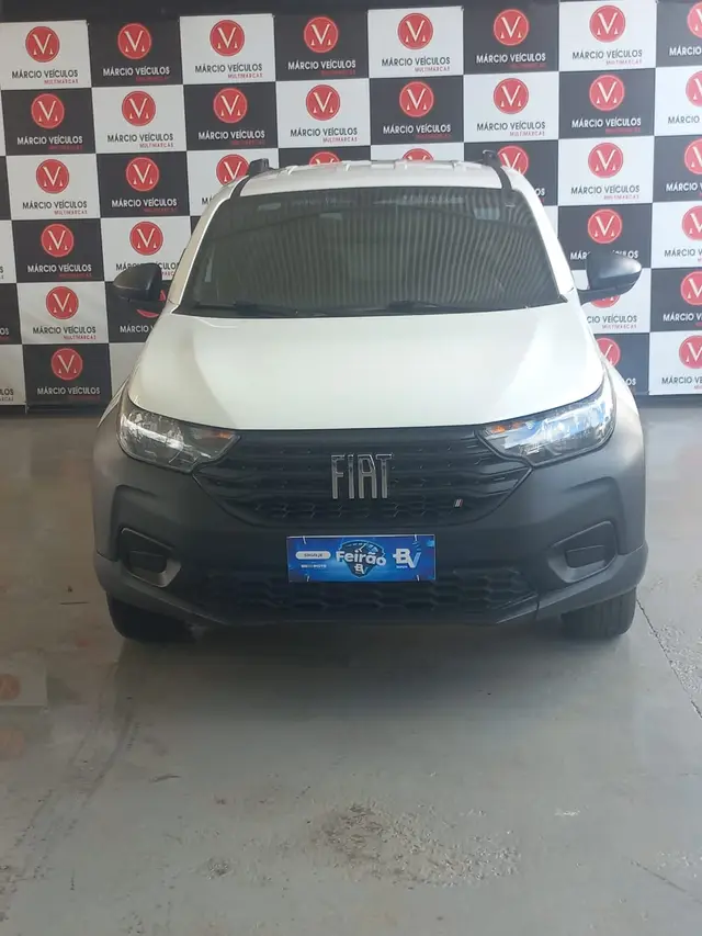 Carro Fiat Strada 2023 Endurance 1.4 Cabine Plus (Flex)