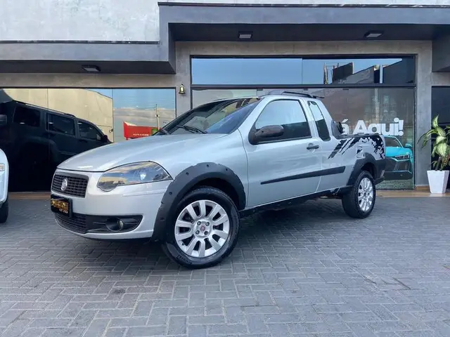 Carro Fiat Strada 2011 Trekking 1.4 (Flex)