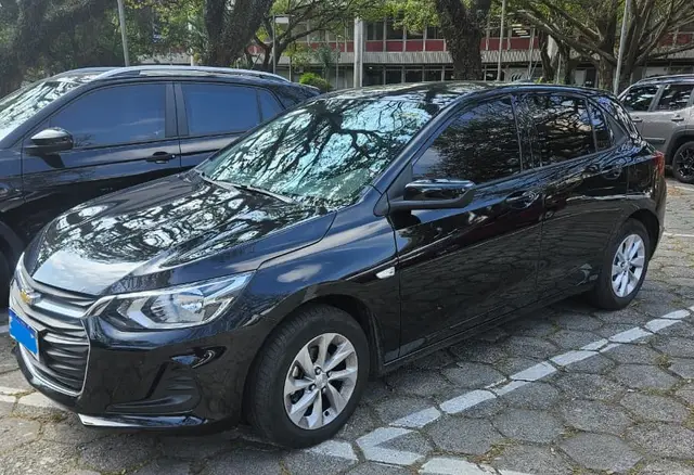 Carro Chevrolet Onix 2023 LT 1.0