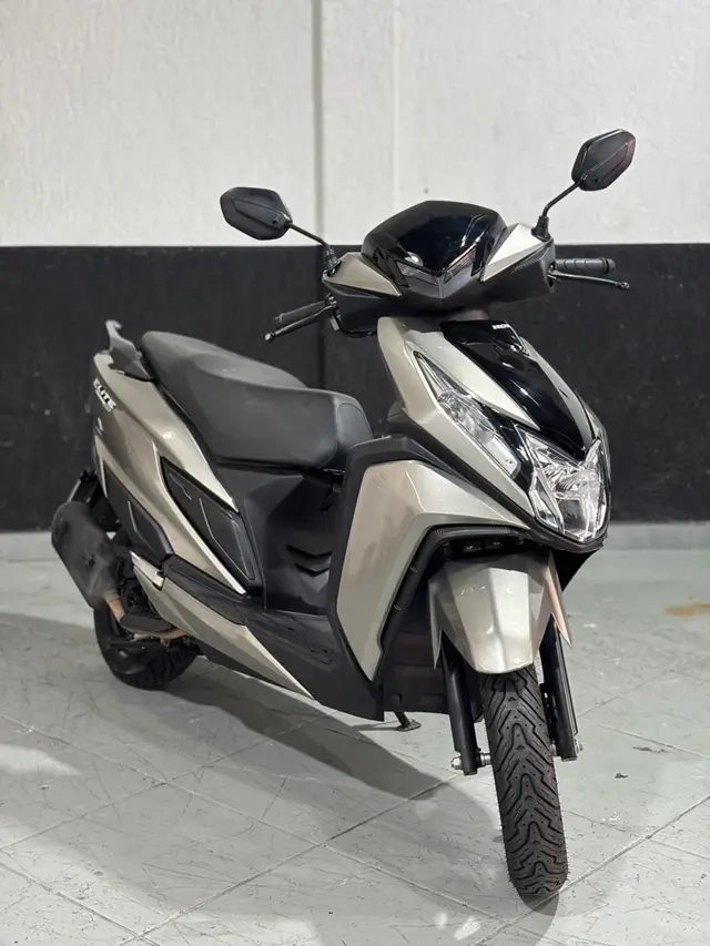 Moto Honda Elite 125 2025 CBS