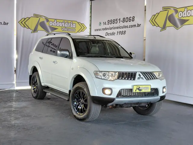 Carro Mitsubishi Pajero Dakar 2011 HPE 3.2 4x4 T.I Dies 5p Aut
