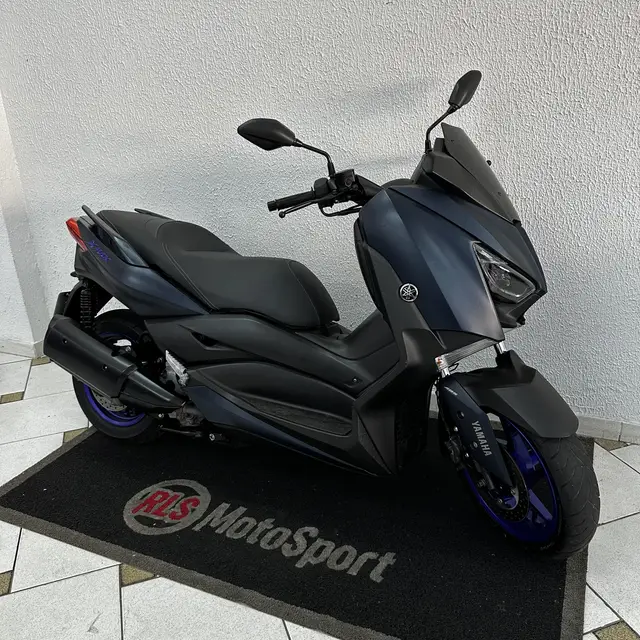 Moto Yamaha XMax 2023 ABS