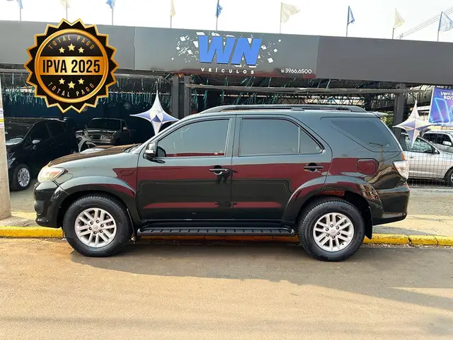 Carro Toyota Hilux SW4 2014 3.0 TDI 4x4 SRV 7L