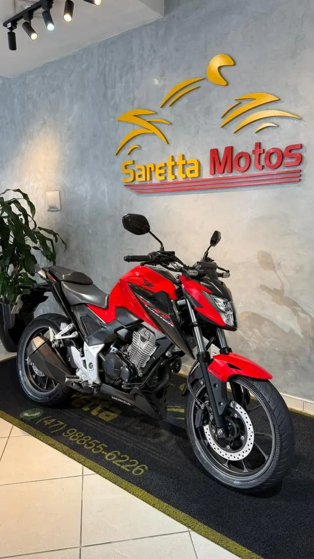 Moto Honda CB 300F Twister 2023 (ABS)