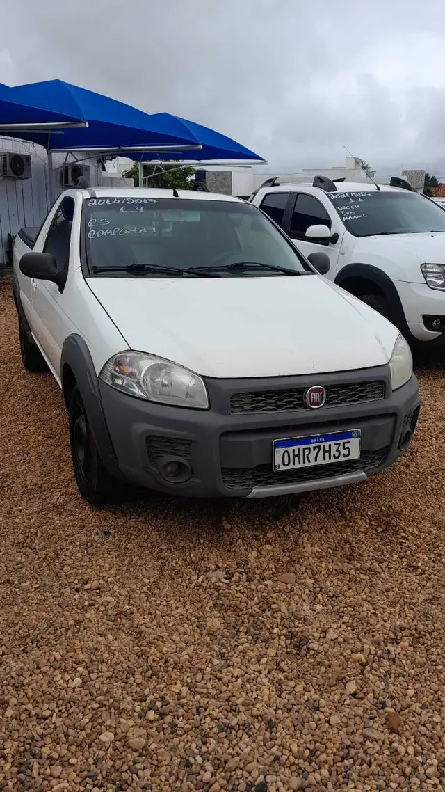 Carro Fiat Strada 2017 Hard Working 1.4 (Flex) (Cabine Simples)
