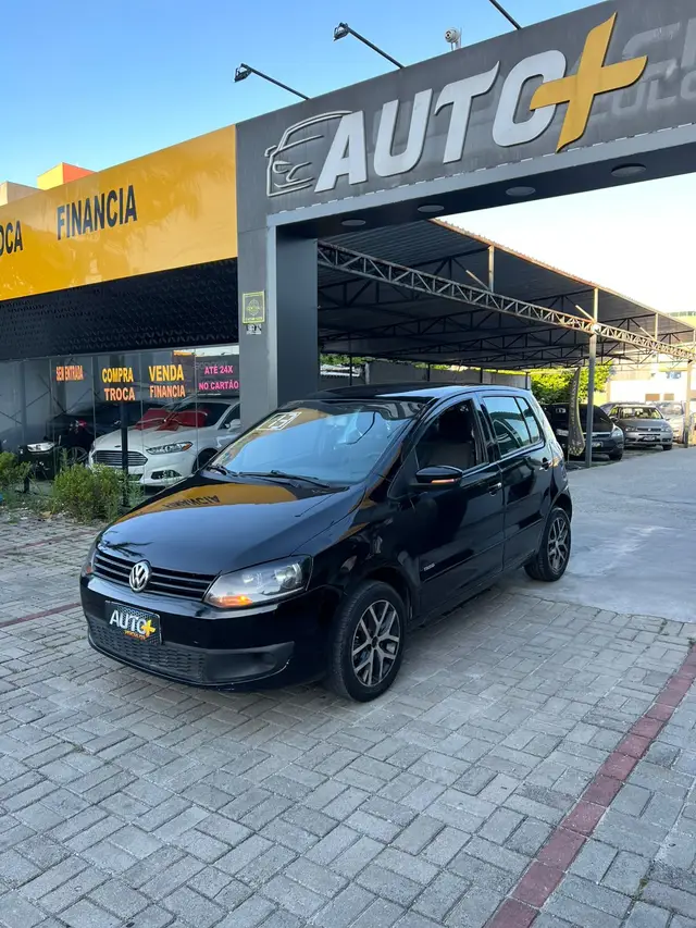 Carro Volkswagen Fox 2013 1.0 TEC (Flex) 4p