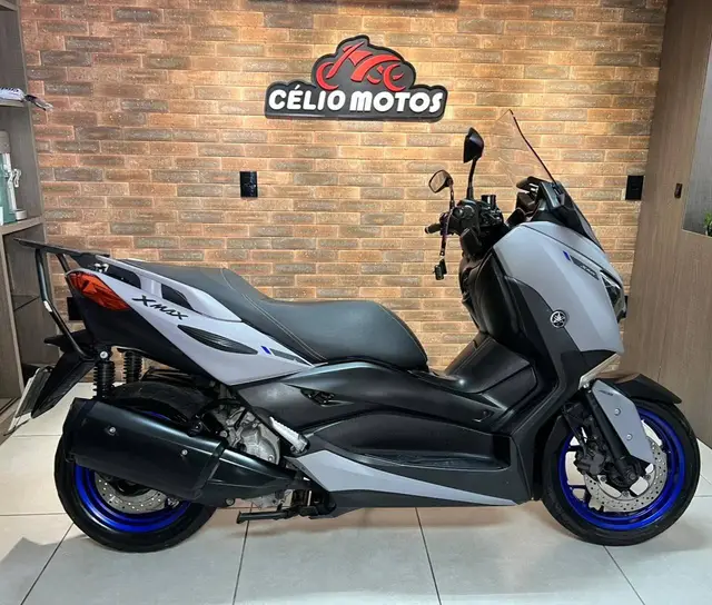 Moto Yamaha XMax 2022 250 (ABS)