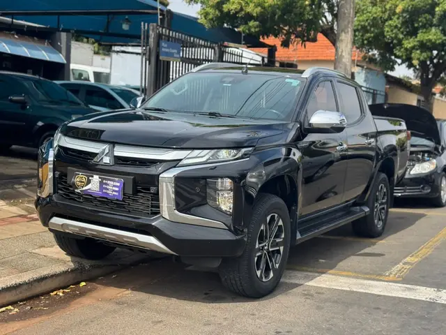 Carro Mitsubishi L200 Triton Sport 2023 HPE-S 2.4
