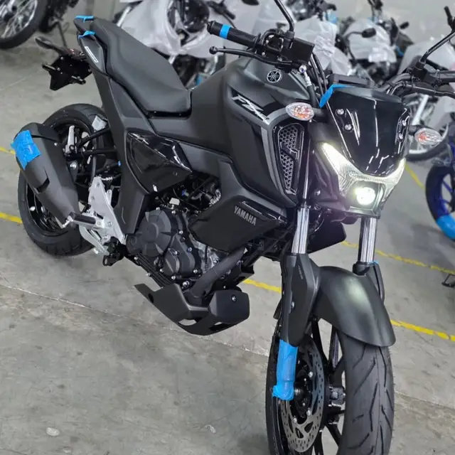Moto Yamaha Fazer FZ15 2026 Connected