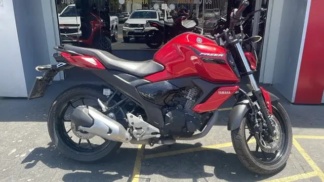 Moto Yamaha Fazer FZ15 2024 ABS
