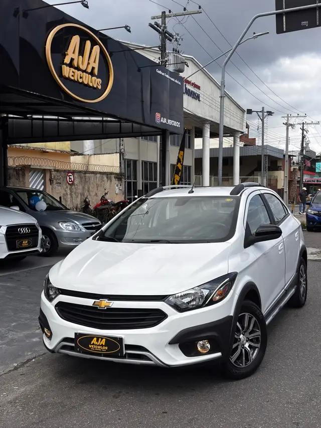Carro Chevrolet Onix 2018 1.4 Activ SPE/4
