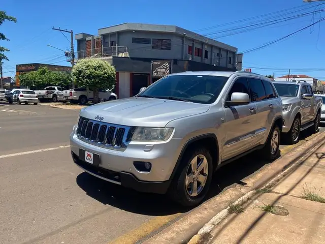 Carro Jeep Grand Cherokee 2011 3.6 V6 Limited 4WD