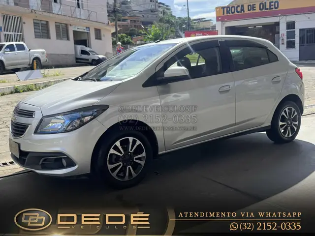 Carro Chevrolet Onix 2014 HATCH LTZ 1.4 8V FlexPower 5p Mec.