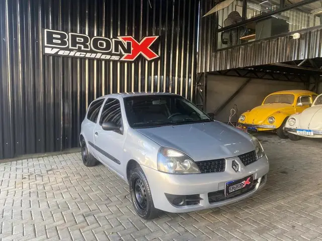 Carro Renault Clio 2008 Hatch. Authentique 1.0 16V (flex)