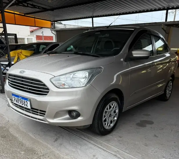 Carro Ford Ka Sedan 2015 SE 1.5 16v (Flex)