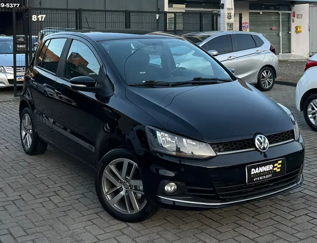 Carro Volkswagen Fox 2017 1.6 MSI Run (Flex)