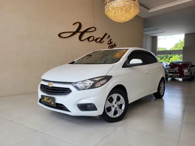Carro Chevrolet Onix 2018 LT 1.4 8V FlexPower 5p Mec.