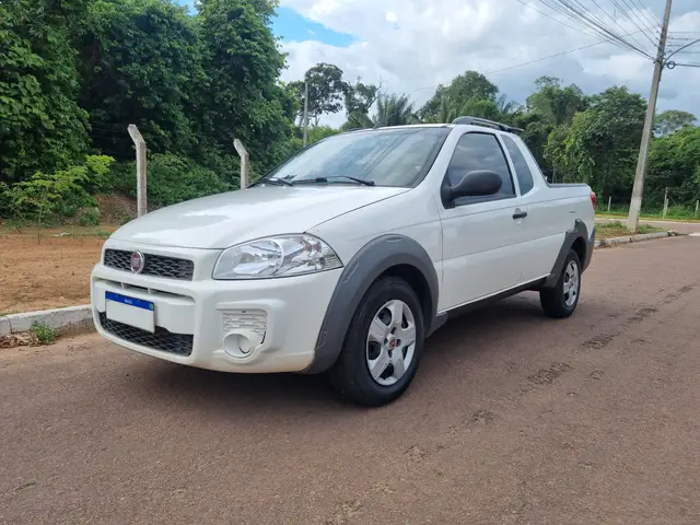 Carro Fiat Strada 2014 Working 1.4 (Flex) (Cabine Estendida)