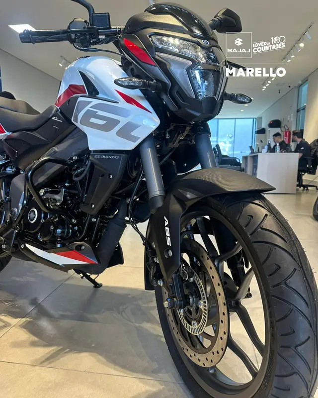 Moto Bajaj Dominar 160 2026 NS160