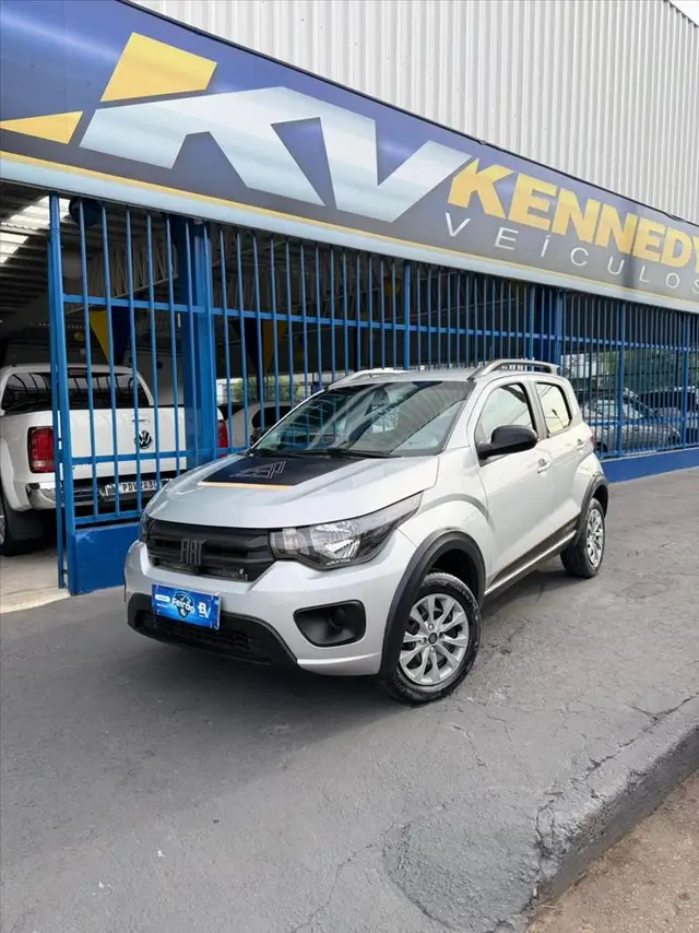 Carro Fiat Mobi 2024 Trekking 1.0
