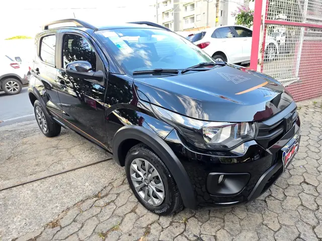 Carro Fiat Mobi 2025 Trekking 1.0