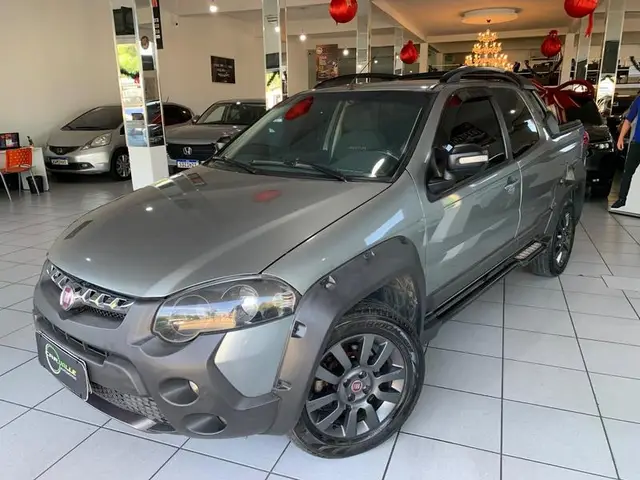 Carro Fiat Strada 2017 Adv. Ext./ Ext.1.8 LOCKER Flex CE