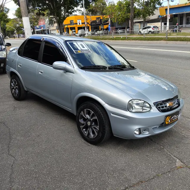 Carro Chevrolet Classic 2010 Life 1.0 VHCE (Flex)