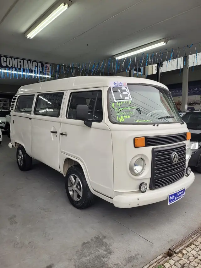 Carro Volkswagen Kombi Furgão 2013 Kombi Furgao 1.4 (Flex)