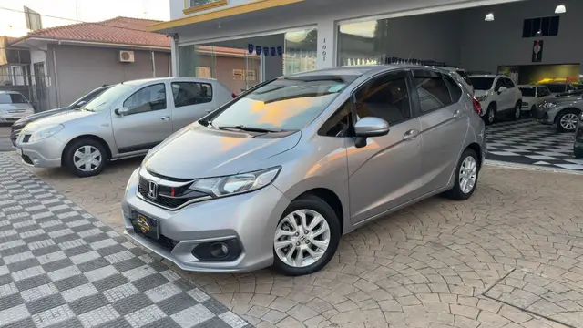 Carro Honda Fit 2018 1.5 16v LX CVT (Flex)