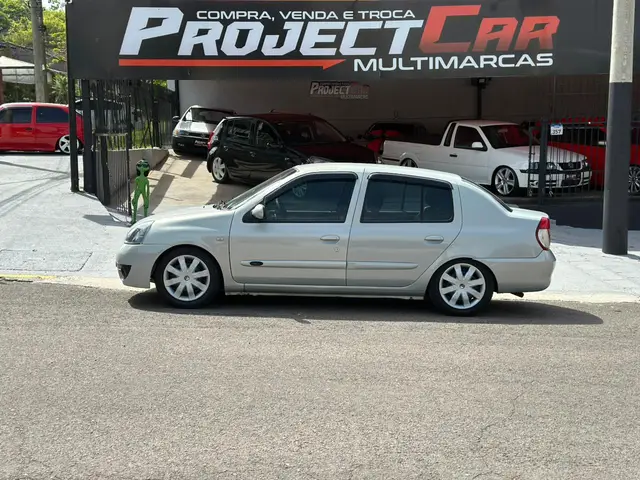 Carro Renault Clio Sedan 2008 Authentique 1.0 16V (flex)