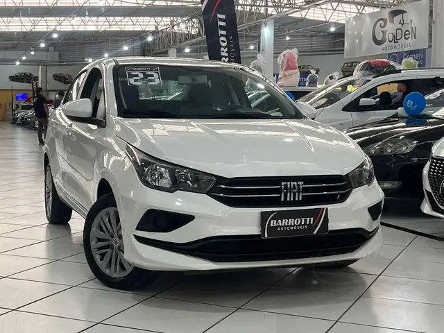 Carro Fiat Cronos 2023 Drive 1.3 (Flex) AT