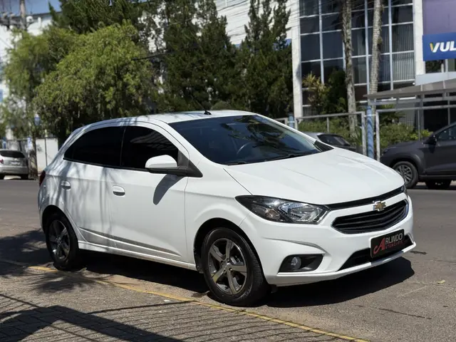 Carro Chevrolet Onix 2019 1.4 LTZ SPE/4 (Aut)