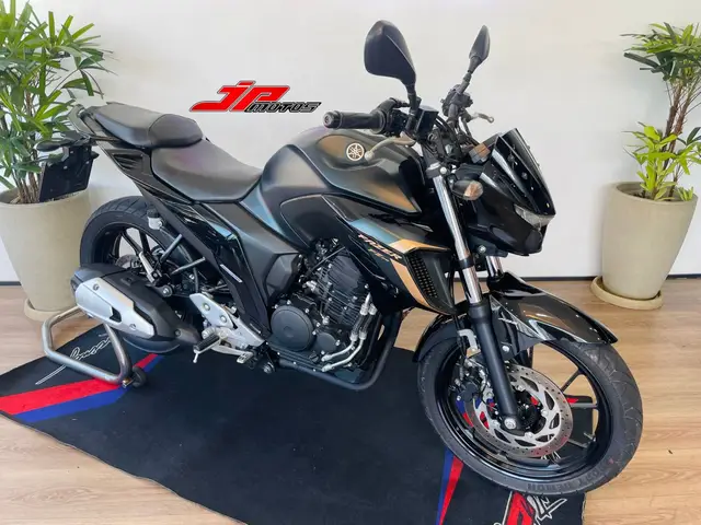 Moto Yamaha YS 250 Fazer 2024 ABS