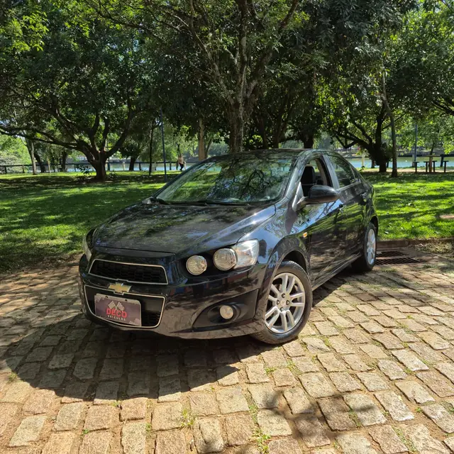 Carro Chevrolet Sonic Sedan 2012 LTZ (Aut)