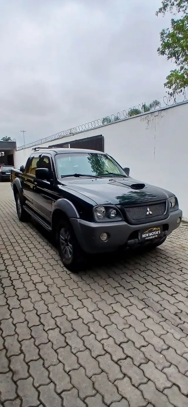 Carro Mitsubishi L200 Triton Outdoor 2009 L 200 Outdoor HPE 4x4 2.5 (cab. dupla)