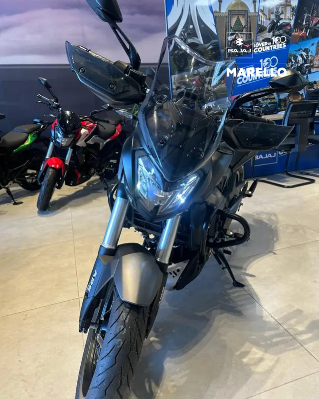 Moto Bajaj Dominar 400 2025 DOMINAR 400