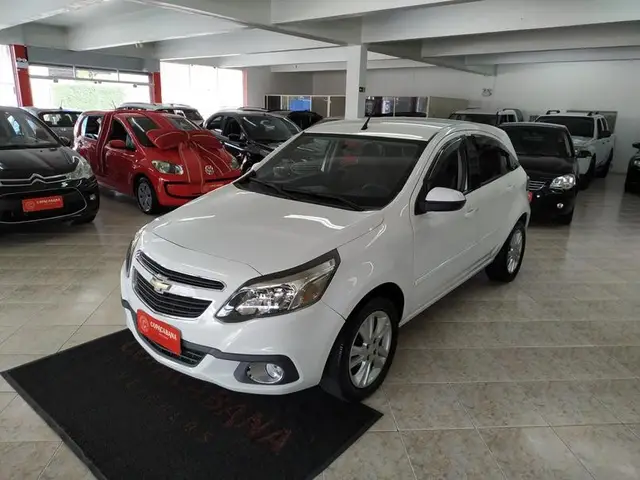 Carro Chevrolet Agile 2014 LTZ 1.4 Easytronic (Flex)