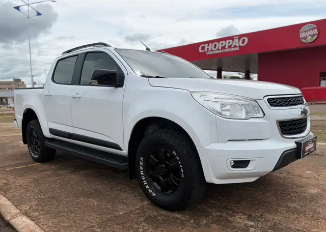 Carro Chevrolet S10 Cabine Dupla 2013 S10 LT 2.8 diesel (Cab Dupla) 4x2