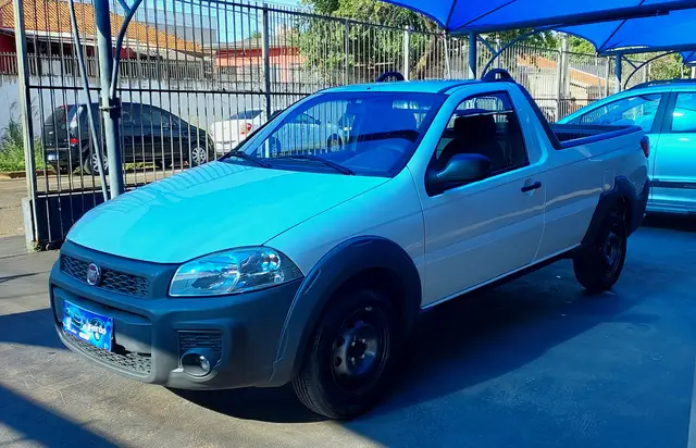 Carro Fiat Strada 2018 Hard Working 1.4 (Flex) (Cabine Simples)